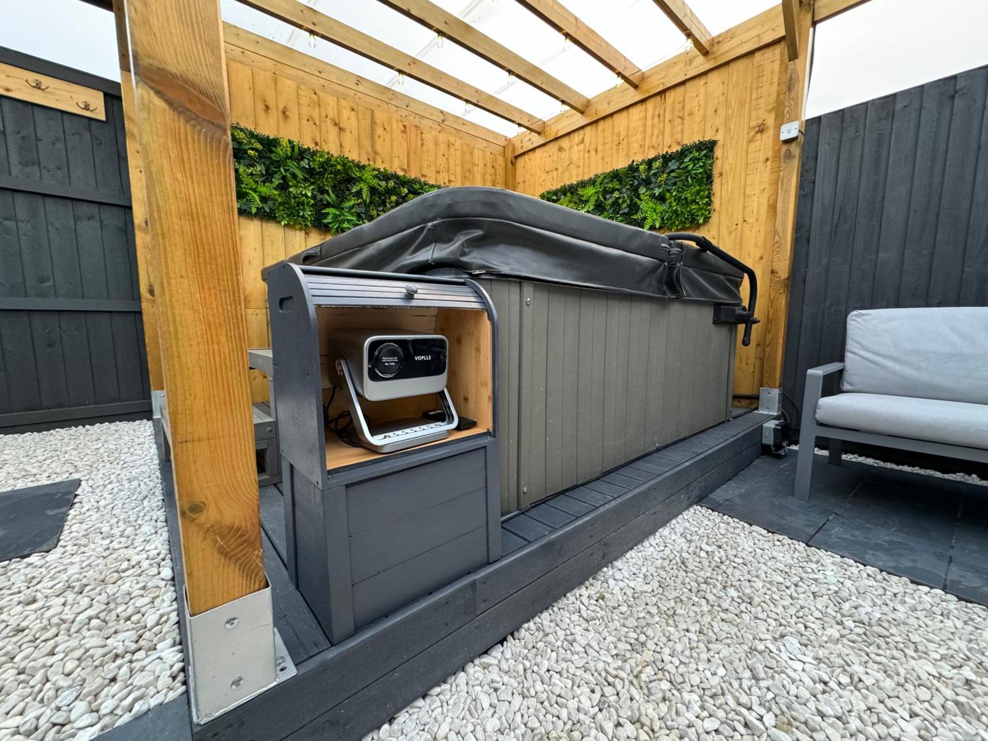Wild & Free Hot Tub Retreat Apartment ดาร์ทฟอร์ด ภายนอก รูปภาพ