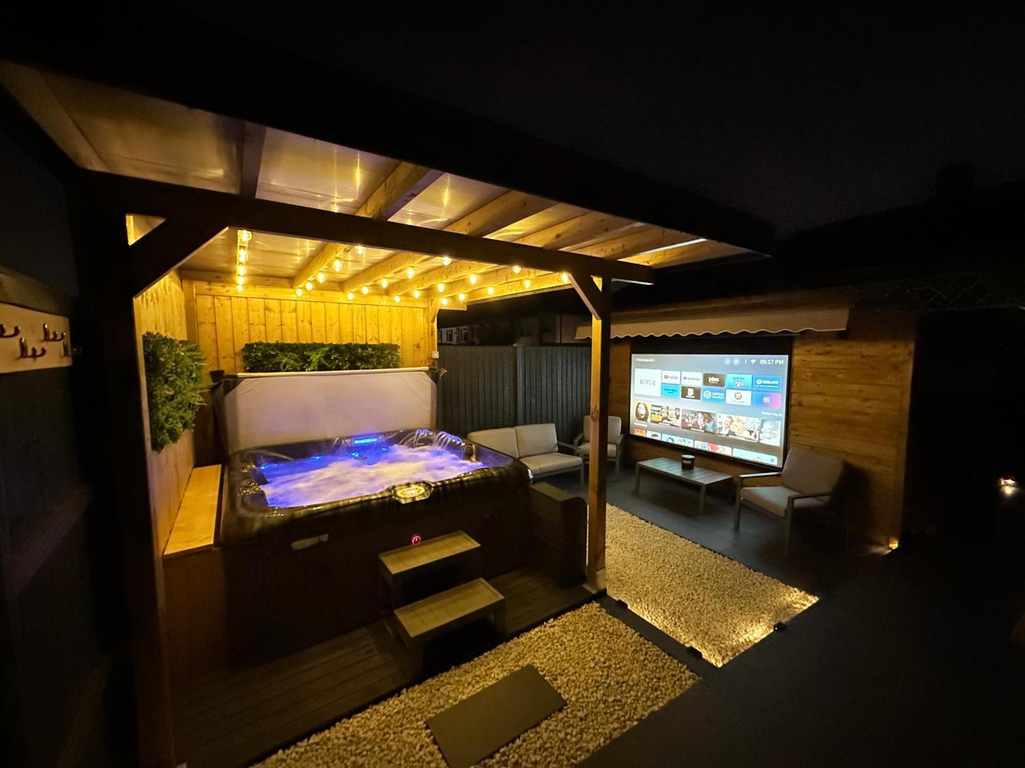 Wild & Free Hot Tub Retreat Apartment ดาร์ทฟอร์ด ภายนอก รูปภาพ